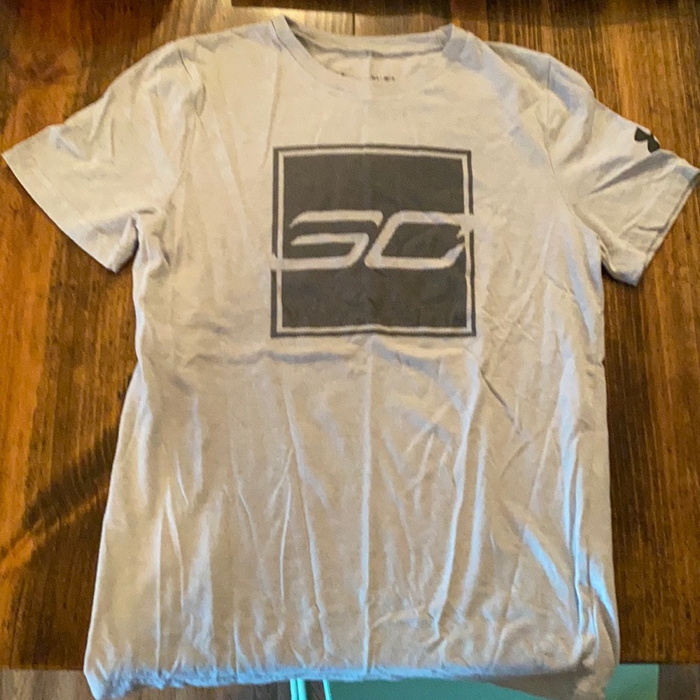 Boys Under Armor Shortsleeve Tee Size L